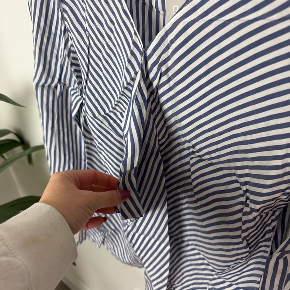 Chico’s Blue & White Striped Tie-Front Blouse | Size 1 (8–10) - Picture 3 of 5